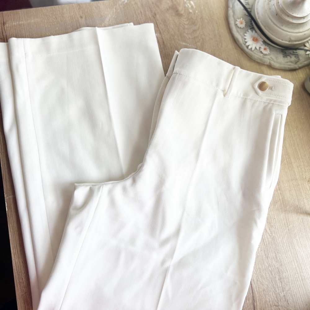 Talbots Textured Ivory/Cream Pants with Gold Button Detail